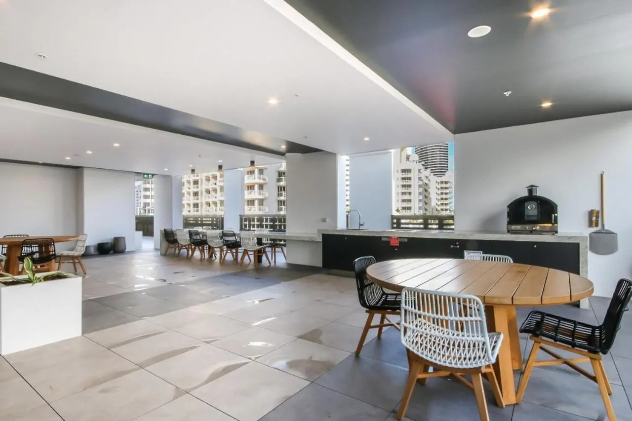גולד קוסט Luxurious 2 Bedroom Brand New Apartment With Amazing Hinterland Views